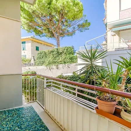 Apartment I Colori Di Quinto Al Mare Genua